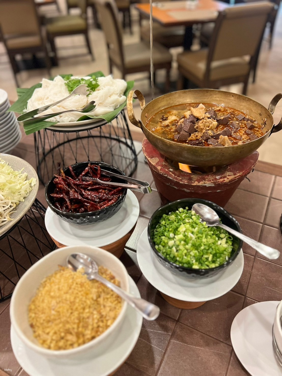 Fueng Fah at Mövenpick Suriwongse Hotel (Chiang Mai) | Chiang Mai - Photo 1 of 10