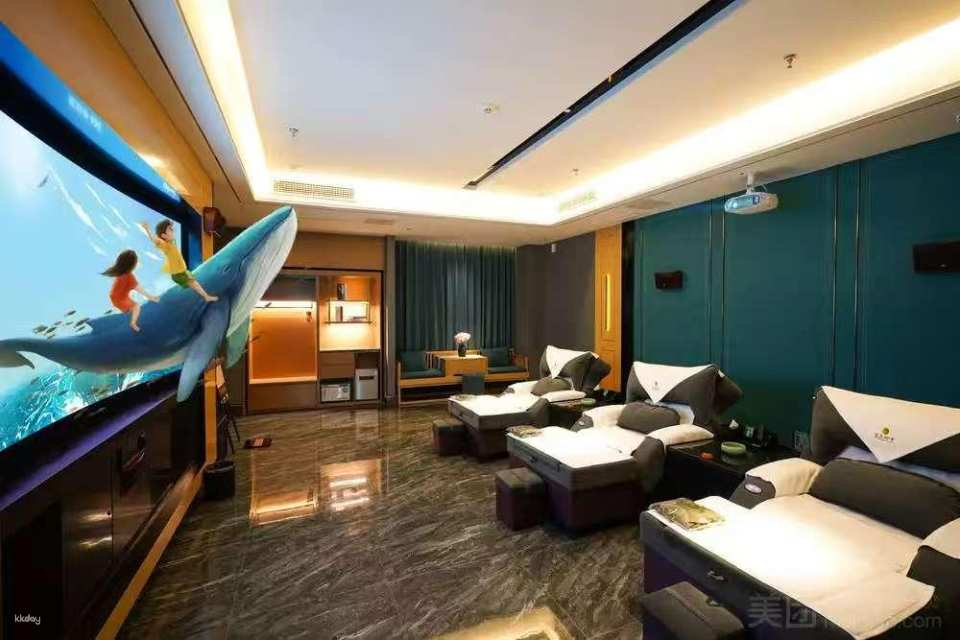 Golden Impression Chongqing HiFi Audio-Visual Massage and Foot Massage (Jiefangbei Branch / All-you-can-eat Food Available) - Photo 1 of 3