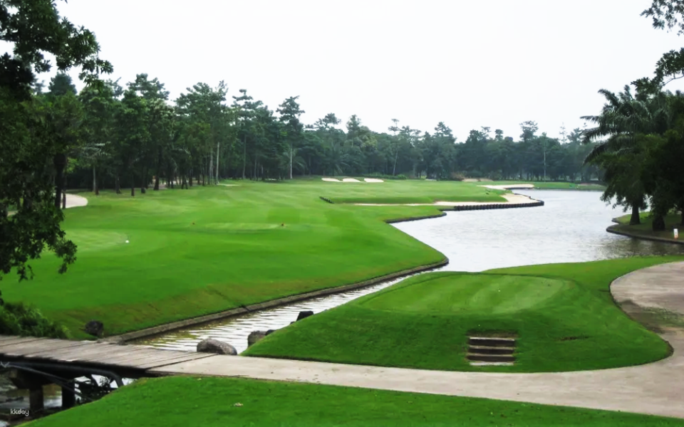 Golf Experience at Subhapruek Golf Club | Samut Prakan - Photo 1 of 4