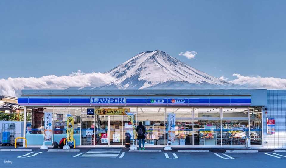 [Guaranteed Departure for Solo Traveler] Tokyo-Mt. Fuji Shared Day Trip | Mt. Fuji, Oshino Hakkai, Hikawa clock shop, Kawaguchiko Oishi Park | Departure from Tokyo - Photo 1 of 8