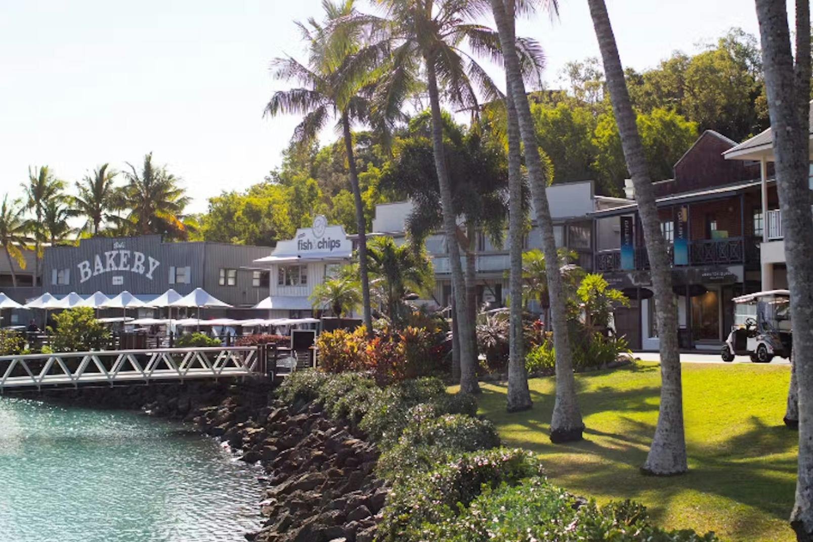 Hamilton Island: Day Cruise from Airlie + Lunch - Photo 1 of 3