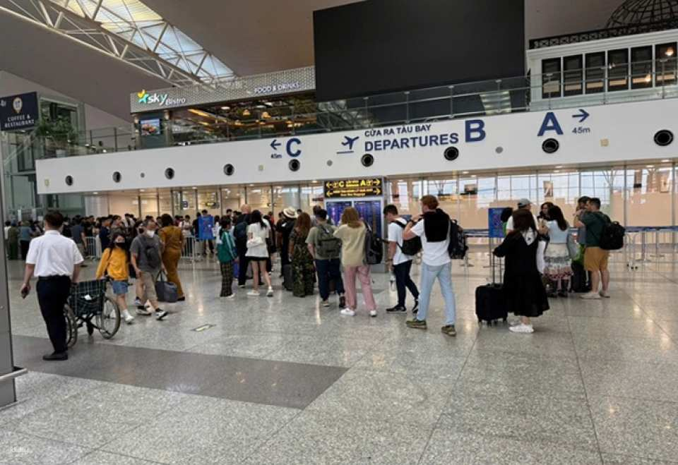 Hanoi Noi Bai Airport VIP Fast Track Service - Photo 1 of 3