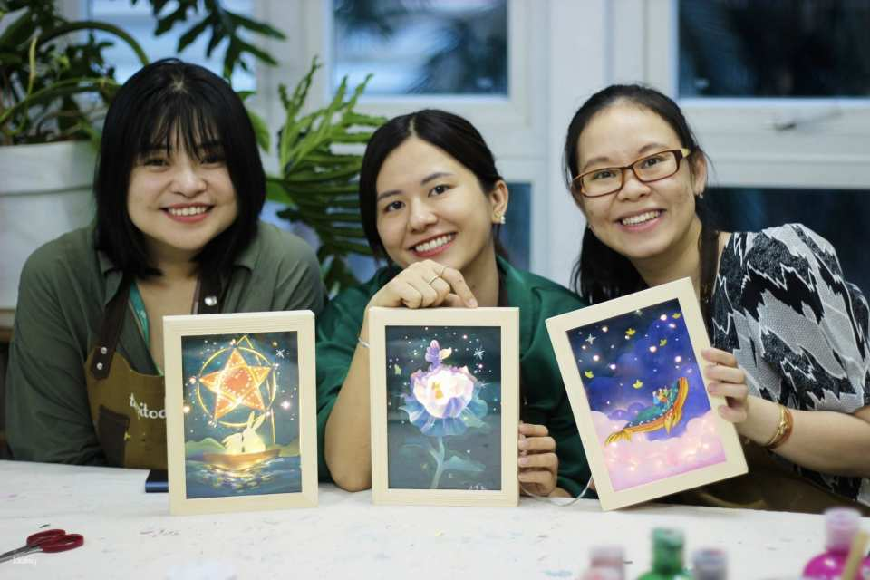 Ho Chi Minh City | Lightbox Art Workshop with Local Artists in Saigon - Photo 1 of 7