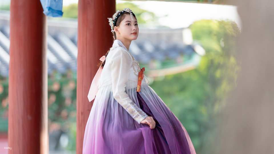 Korean Culture Experience in Jeju: Hanbok & School Uniform Rental & Photo Shoot - Photo 1 of 5
