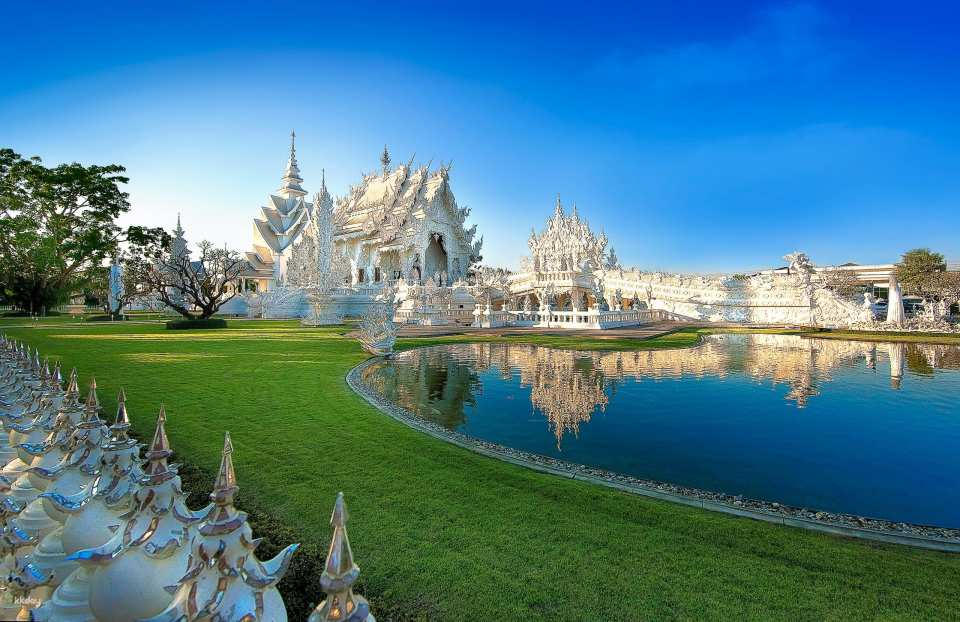 (Korean Guide) Chiang Rai White Temple + Blue Temple + Cafe + Singha Park Private Tour / Departing from Chiang Mai - Photo 1 of 9