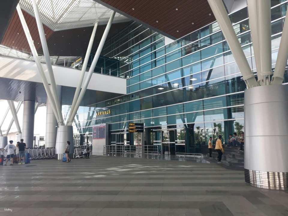 [Korean Only] Danang One Way Airport Pickup and Drop-off | Move to Danang, Hoi An, Hue - Photo 1 of 3