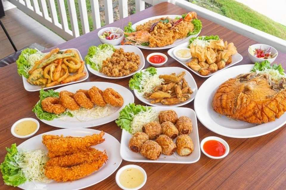 Krua Ban Pa Boon 3 (Sriracha) | ประเทศไทย - Photo 1 of 10