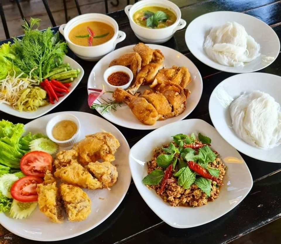 Krua Kannikar Huahin | Prachuap Khiri Khan - Photo 1 of 10