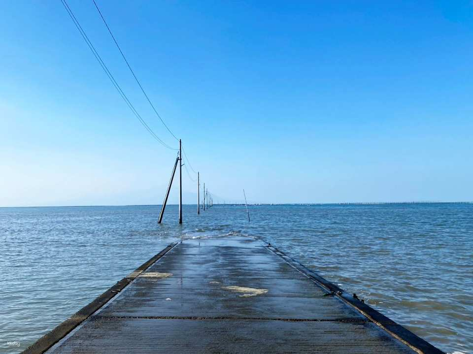 Kumamoto Iconic Statues World of Pirates Adventure Tour - Photo 1 of 6