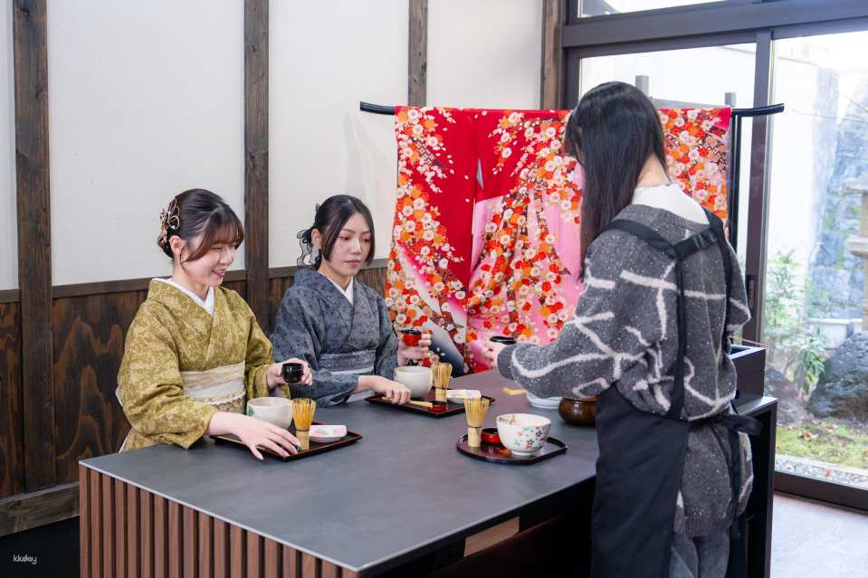 Kyoto Tea Ceremony & Matcha Making Experience with Kimono Rental /TIA Kiyomizu Cyawanzaka Shop｜EnglishOK｜5 minute walk from Kiyomizu-dera - Photo 1 of 7