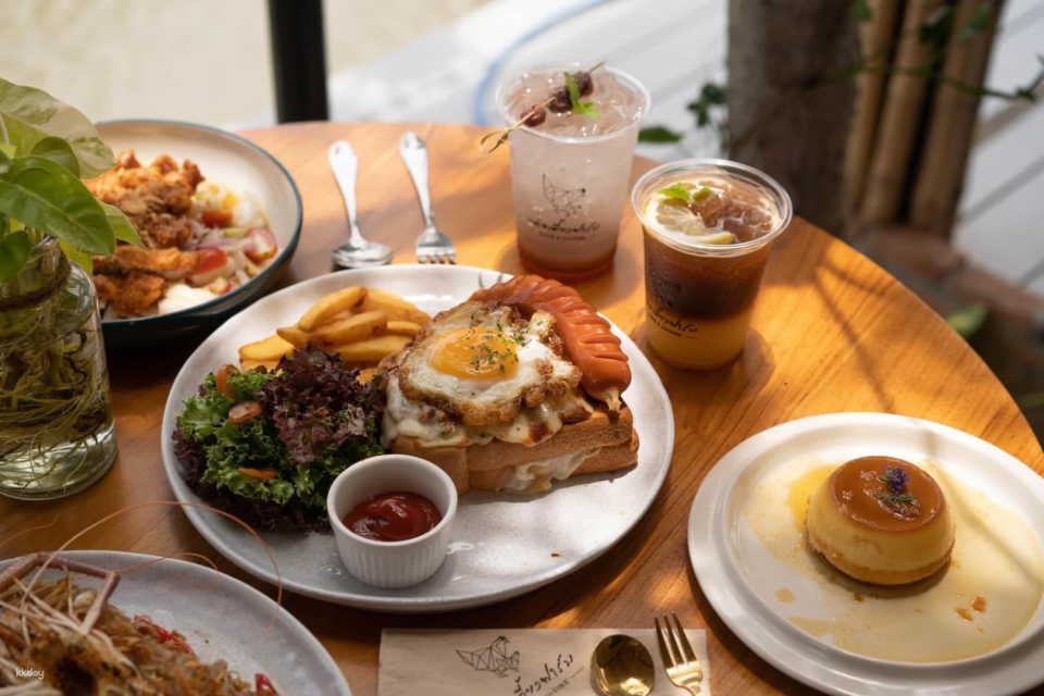 Lhor Liang Farm | Nakhon Pathom - Photo 1 of 10