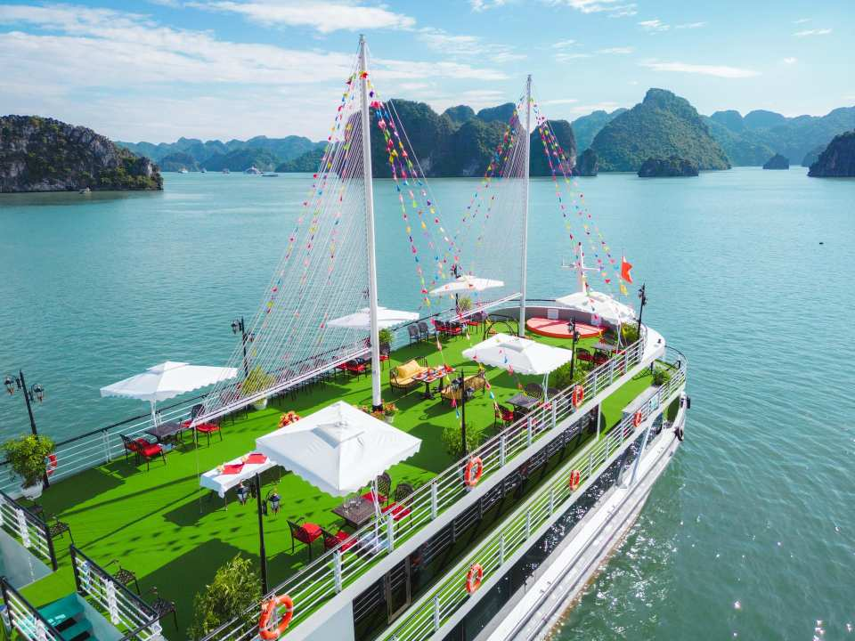 Ha Long Bay|5-Star Luxury Cruise with Kayaking & Titop Island by Limousine | Departure from Hanoi or Ha Long | Vietnam - Photo 1 of 10