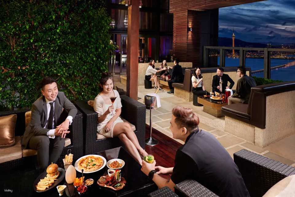 [Macau] Melco Resorts & Entertainment Lounge for Two | "38" Lounge / Arashi Bar - Photo 1 of 5