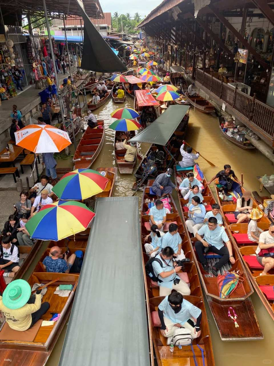 曼谷丹嫩莎朵水上市場手搖船船票｜最多六人一艘船 - Photo 1 of 3