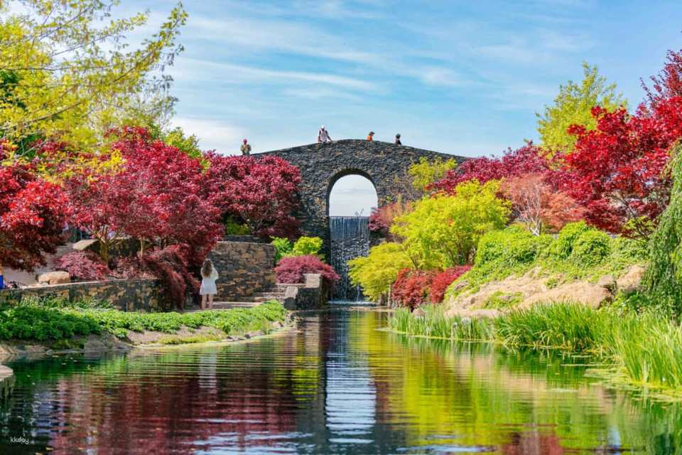 Mayfield Garden Tour with 3 Sister Blue Mountain - Photo 1 of 7