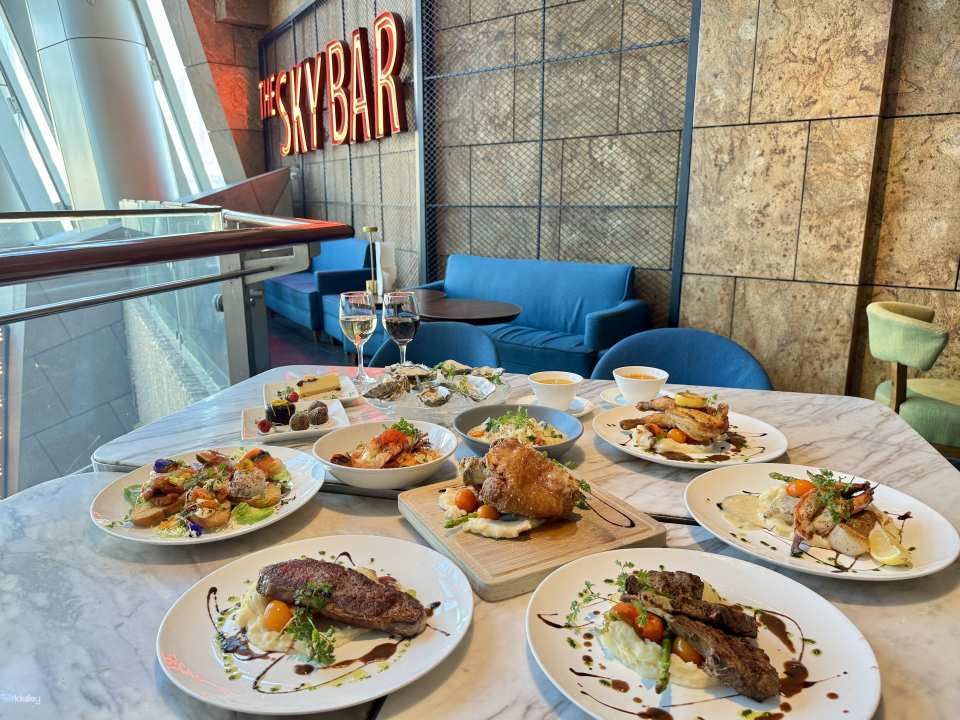 Mong Kok | The Sky Bar | 5-course Oyster and Steak Dinner for 2 | 90-minute unlimited drinks available for HK$10 on-site - Photo 1 of 9