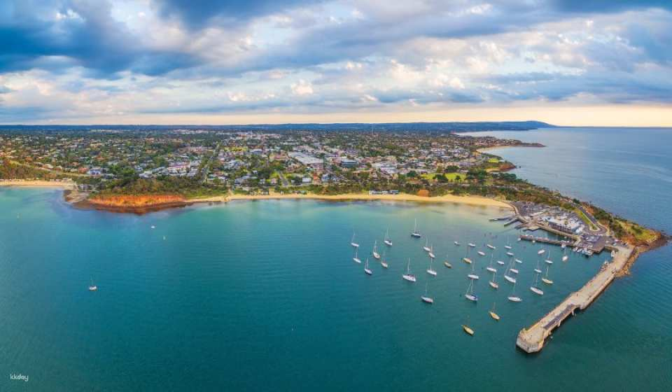 Mornington Springs Day Trip from Melbourne: Rainbow Lodge + Pt Leo Art Winery + Hot Springs - Photo 1 of 5