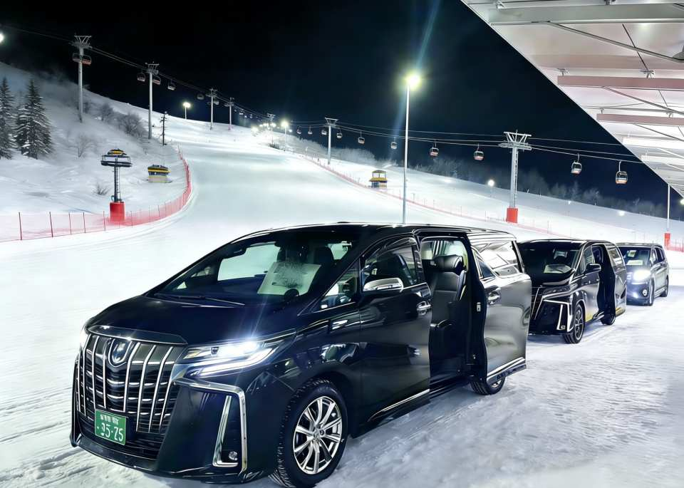New Chitose Airport -- Niseko Airport - Airport Pickup/Drop-off [One-way Point-to-Point Transfer] - Photo 1 of 7