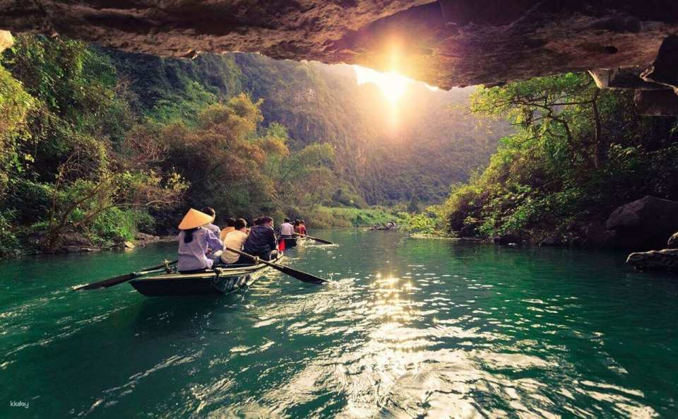 Ninh Binh Private Day Tour: Bai Dinh Pagoda – Trang An Boat – Mua Cave | From Hanoi | English Guide - Photo 1 of 8