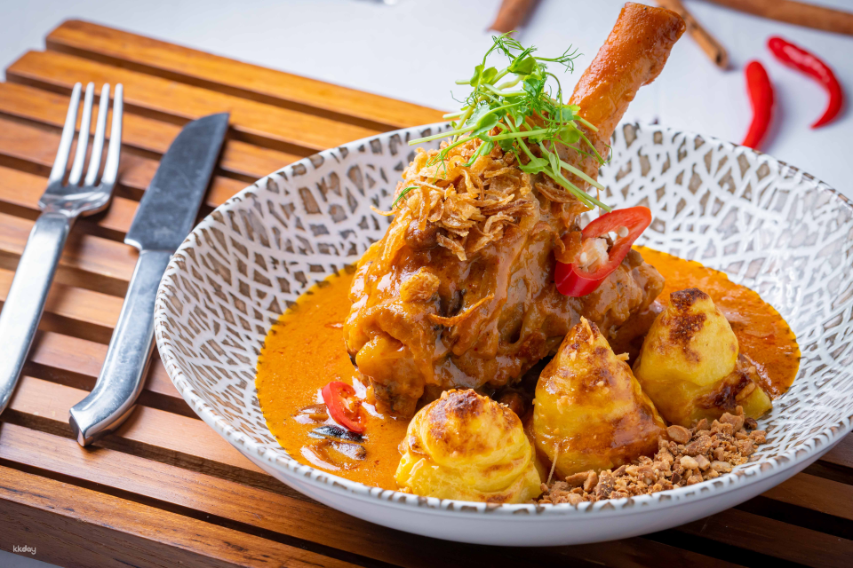 Ocean bistro at Cross Pattaya Oceanphere (Pattaya) | ประเทศไทย - Photo 1 of 7