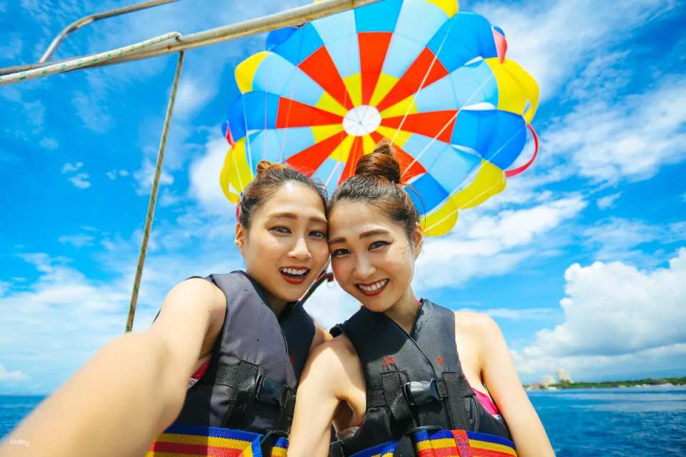 [Japanese-speaking guide included] Overlooking Cebu! Parasailing tour (Jet ski and banana boat available!) by PTN Travel - Photo 1 of 5