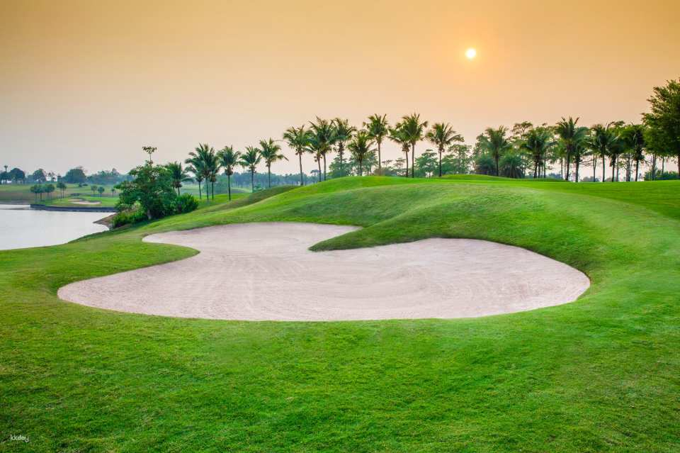 Pattana Sports Club | Chonburi - Photo 1 of 4