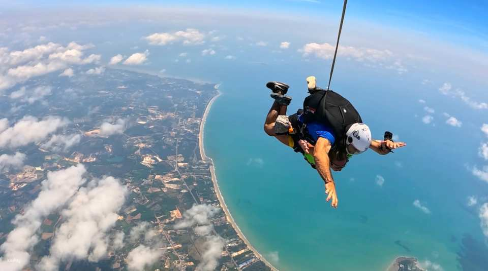 Pattaya Tandem Seaview Skydiving and Shooting Experience by Dropzone with Pattaya and Bangkok Transfer | Thailand - Photo 1 of 6