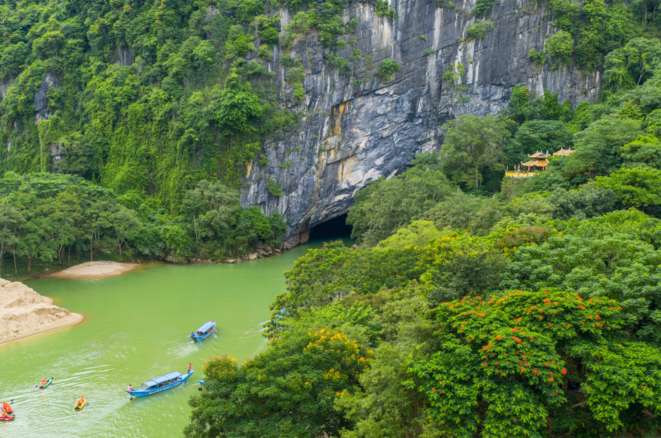 Phong Nha – Ke Bang National Park Cave Tour: Dark Cave Zipline & Phong Nha Cave | 1 Day | Departure from Phong Nha & Dong Hoi - Photo 1 of 10