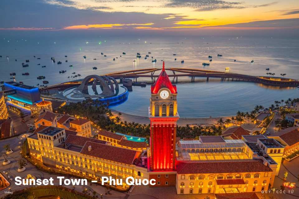 Phu Quoc Private Sunset Town Evening Tour | Kiss Bridge, Symphony of the Sea, Fireworks | Departure from Phu Quoc | alona01 - Photo 1 of 10