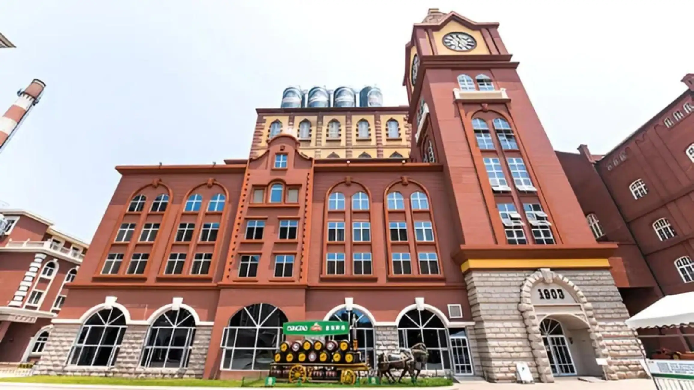 Qingdao Day Tour: Laoshan Cable Car + Tsingtao Beer Museum - Photo 1 of 2