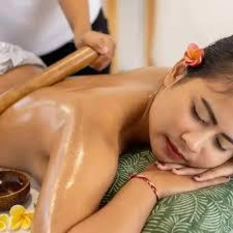 Relaxing Bamboo & Hot Stone Massage | SPA Ilias Boracay - Photo 1 of 10