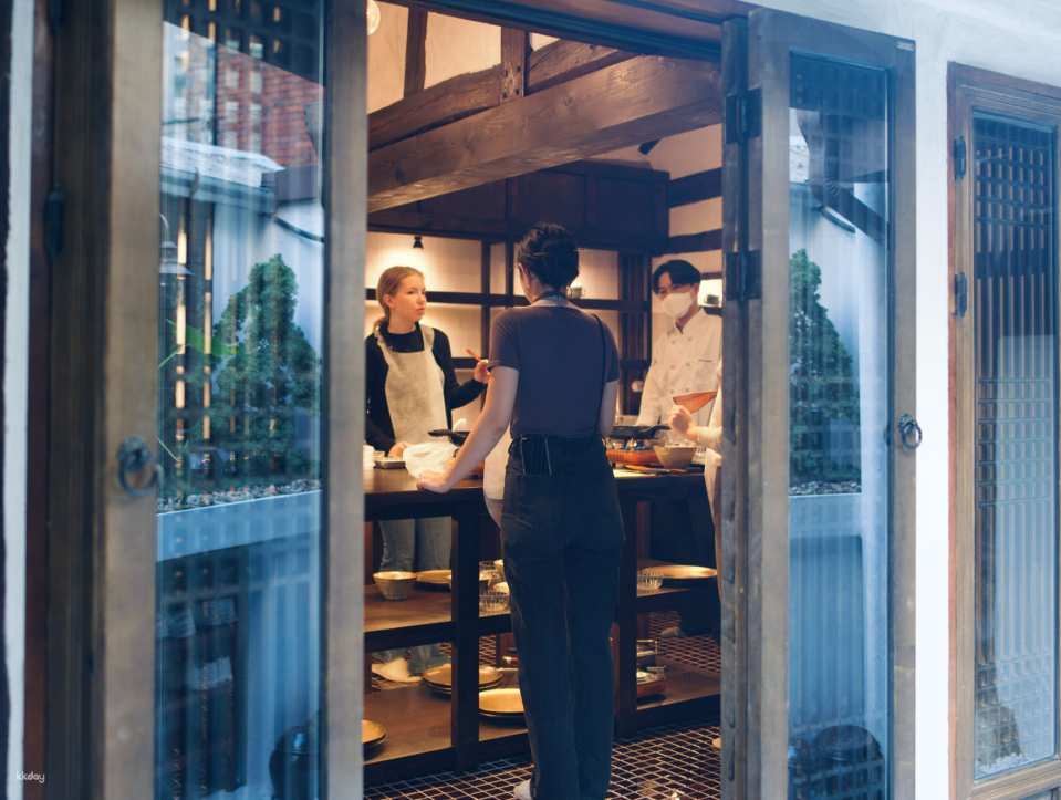 Royal Seoul Cooking Class in a 100-Year-Old Hanok - Photo 1 of 10
