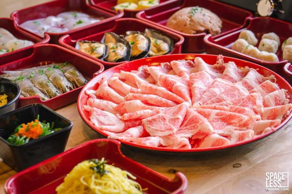 Ryota Shabu Buffet Bo Sang, (Chiang Mai) | ประเทศไทย - Photo 1 of 10