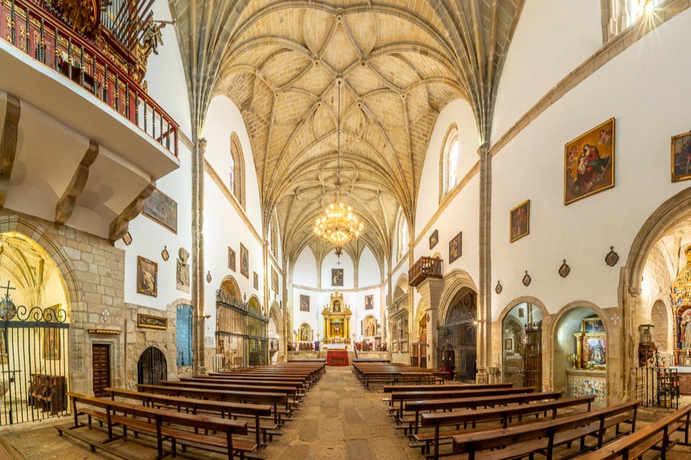 Santa María la Mayor & San Martín de Tours: Entry Ticket + Audio Guide - Photo 1 of 3