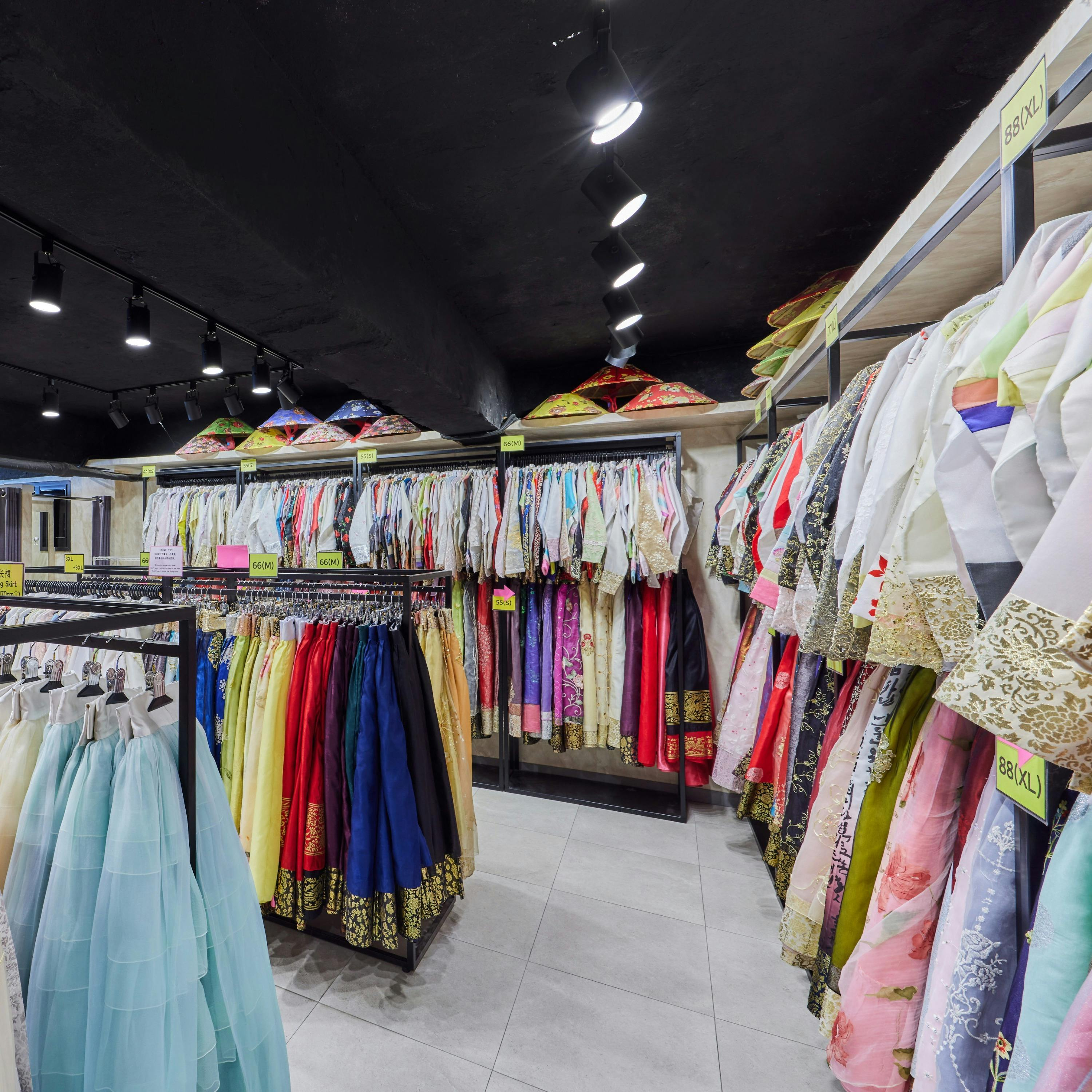 Seohwa Hanbok Seoul: Gyeongbokgung Hanbok Rental Experience + 1-Day Rental - Photo 1 of 15