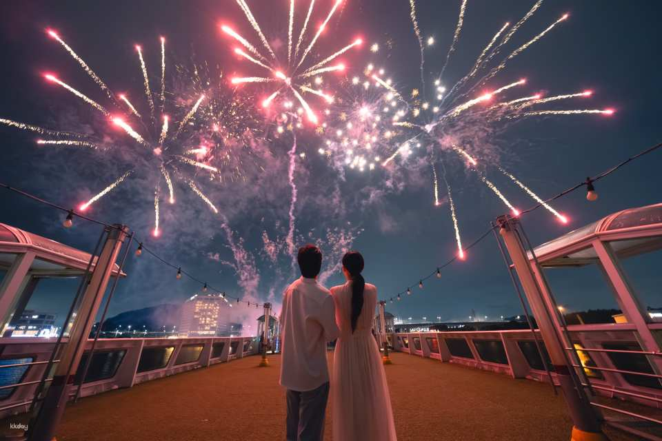 [Seoul] Music Fireworks Cruise - Photo 1 of 8