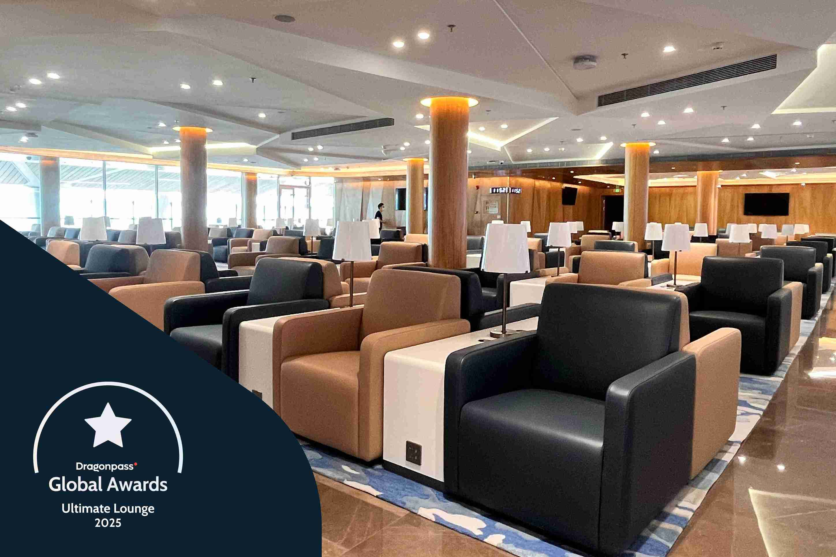 Shenzhen Airport domestic VIP lounge 3(T3 - Intl) Bao'an International Airport - Photo 1 of 8