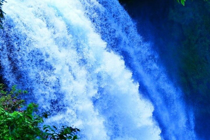 Shiraito Falls and Mt Fuji World Heritage Centre /6VG(３stops) - Photo 1 of 14