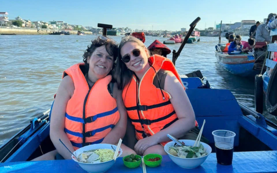 Signature Journey through Cai Rang Floating Market & Canals - Photo 1 of 10