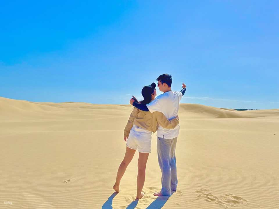 Sydney Port Stephens Full Course Korean Guided Tour (Oakvale Zoo, 4WD/Sand Sledding, Dolphin Cruise, Winery Lunch & Tasting) *Free City Walking Tour Event* - Photo 1 of 10
