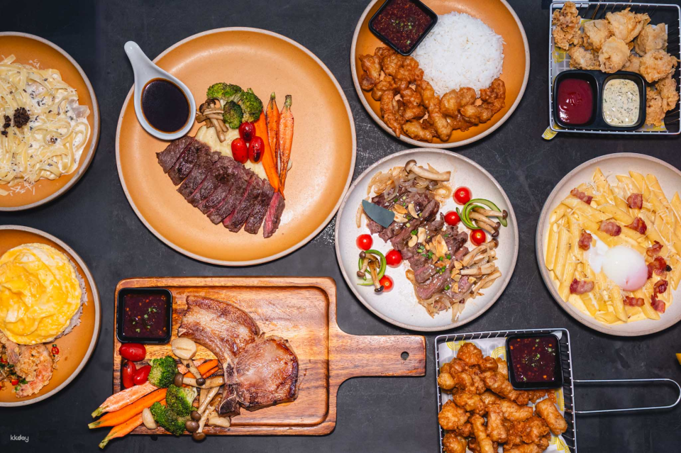 Throwback Rooftop Bangkok at Silom Edge | Bangkok - Photo 1 of 10