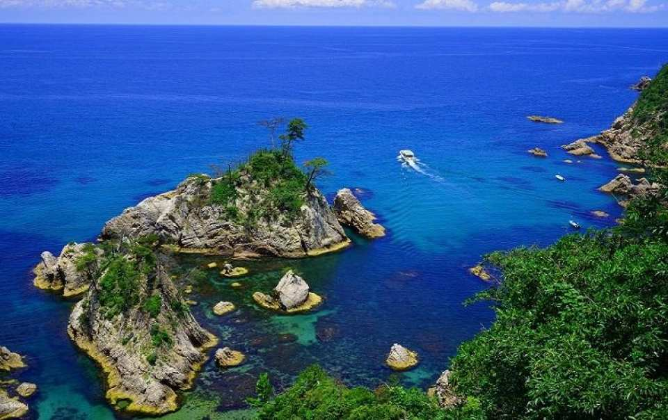 【10% OFF 】Tottori Sand Dunes & Uradome Blue Coast Cruise Bus Tour from Osaka - Photo 1 of 5