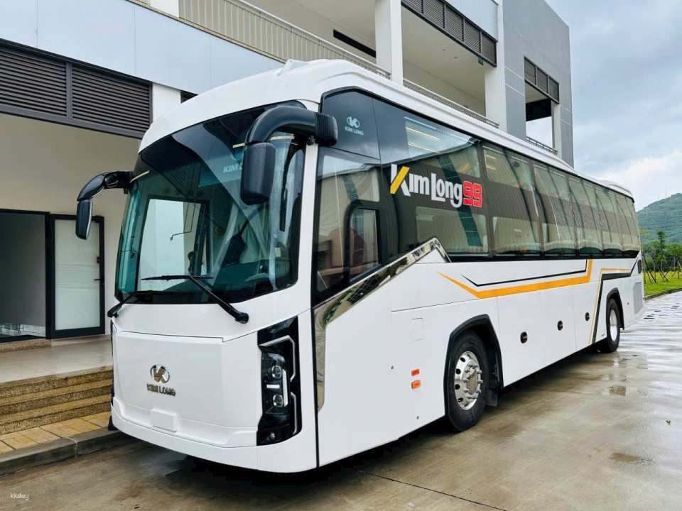 Transportation | Ho Chi Minh – Da Lat Route (And vice versa): Shared Limousine, Sleeping bus and VIP cabin bus Vietnam - Photo 1 of 6