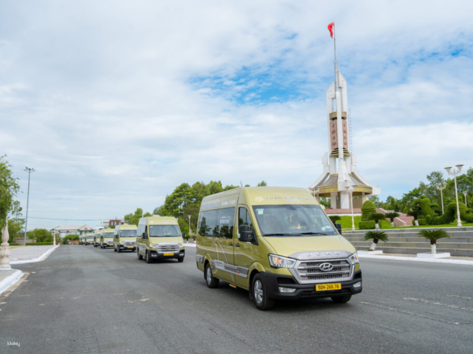 Transportation | Ho Chi Minh – Tay Ninh Route (And vice versa): Shared Limousine Vietnam - Photo 1 of 10