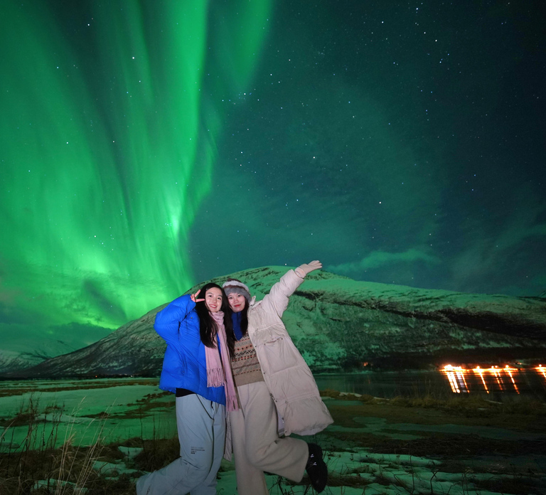 Tromso: Northern Lights Minibus Tour with Campfire - Photo 1 of 6