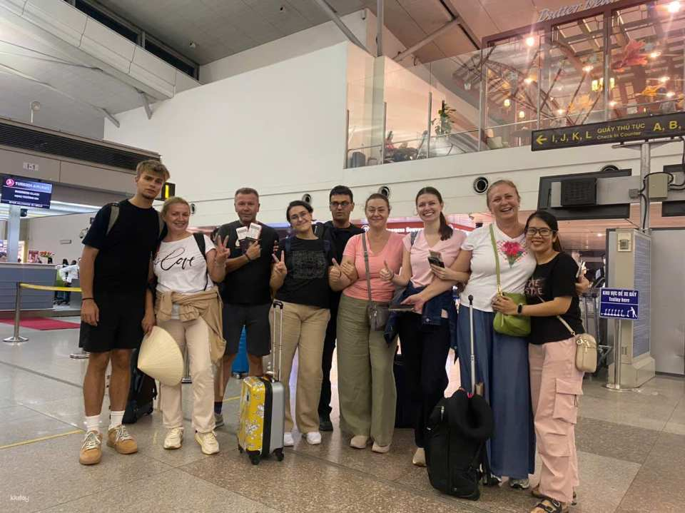 Vietnam VIP Fast Track Pass – Priority Immigration & Express Airport Service at All Major Airports (Arrival / Departure) - Photo 1 of 10
