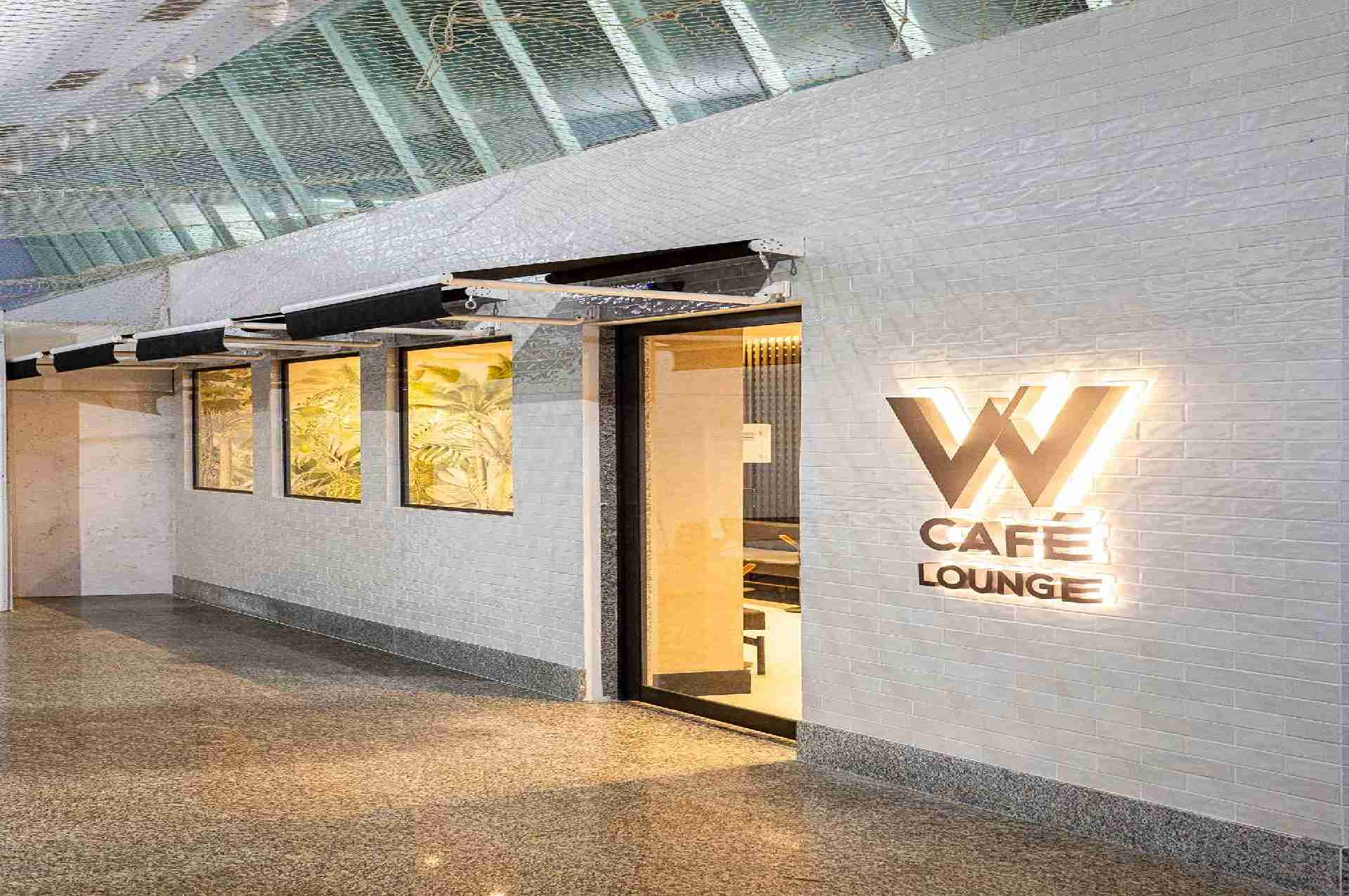 W Lounge Palmas Palmas – Brigadeiro Lysias Rodrigues Airport - Photo 1 of 4