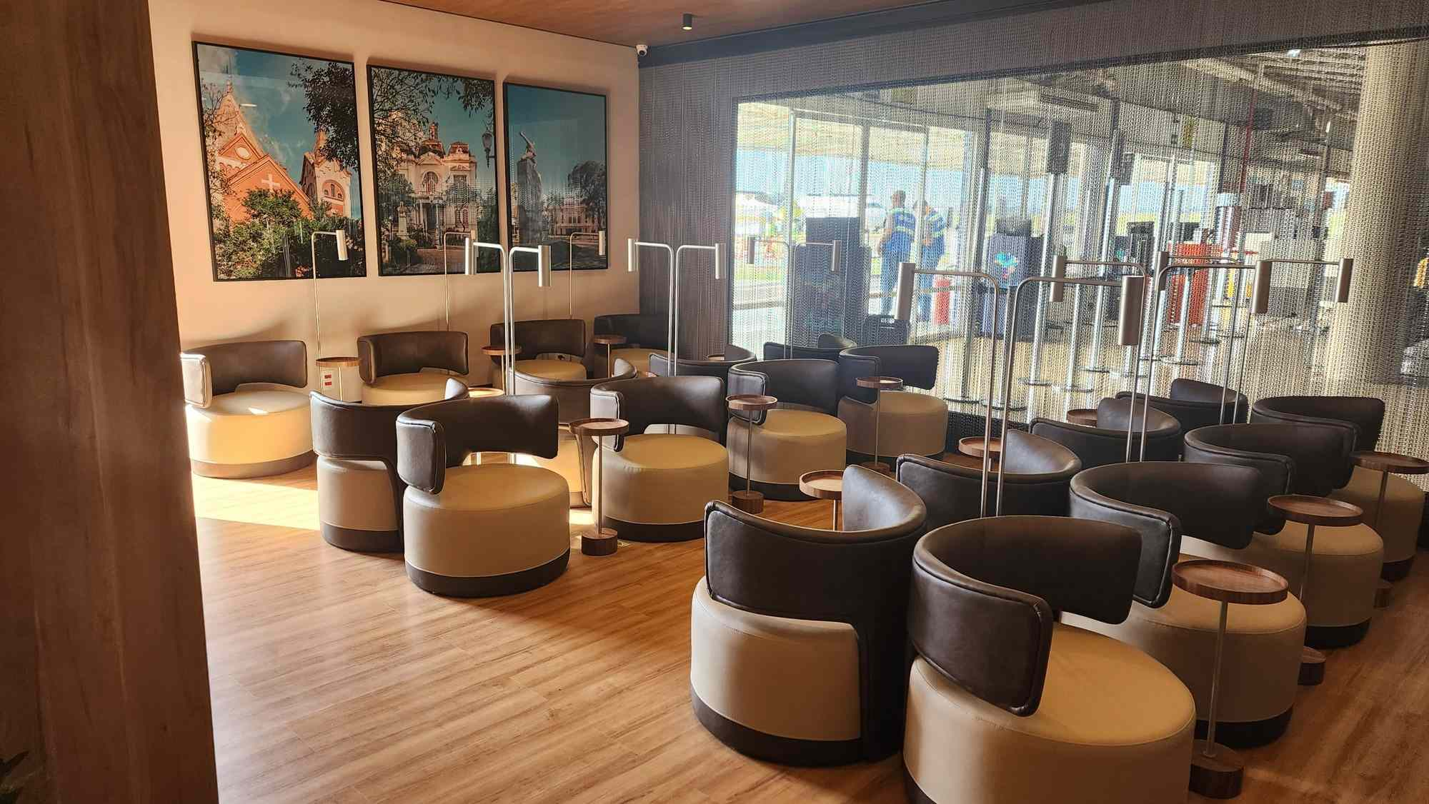 W Lounge Ribeirão Preto Leite Lopes Airport - Photo 1 of 3