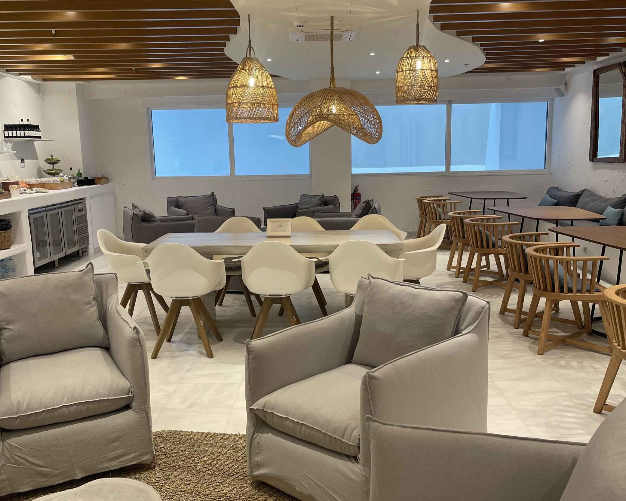 Your Mykonian Luxury Lounge Mykonos Airport - Photo 1 of 5