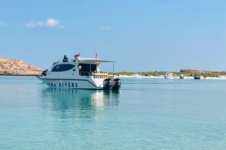 Daymaniyat Islands Snorkeling 2 different snorkeling sites and Lunch included - Photo 1 of 13